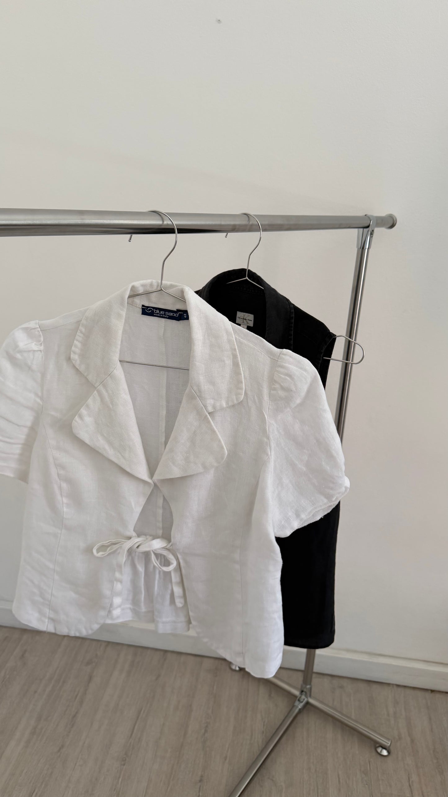 White linen cut out top