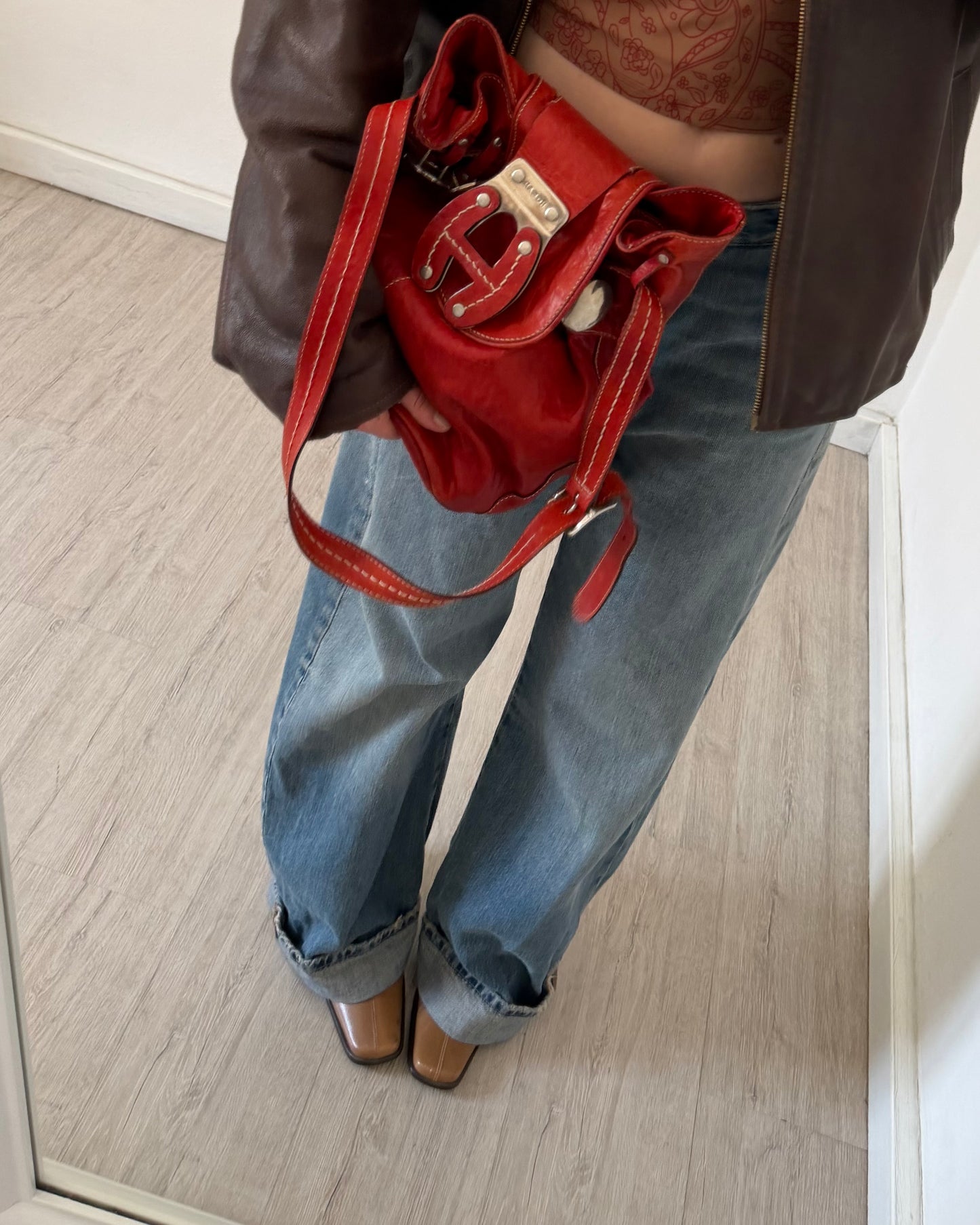 Hogan leather bucket bag