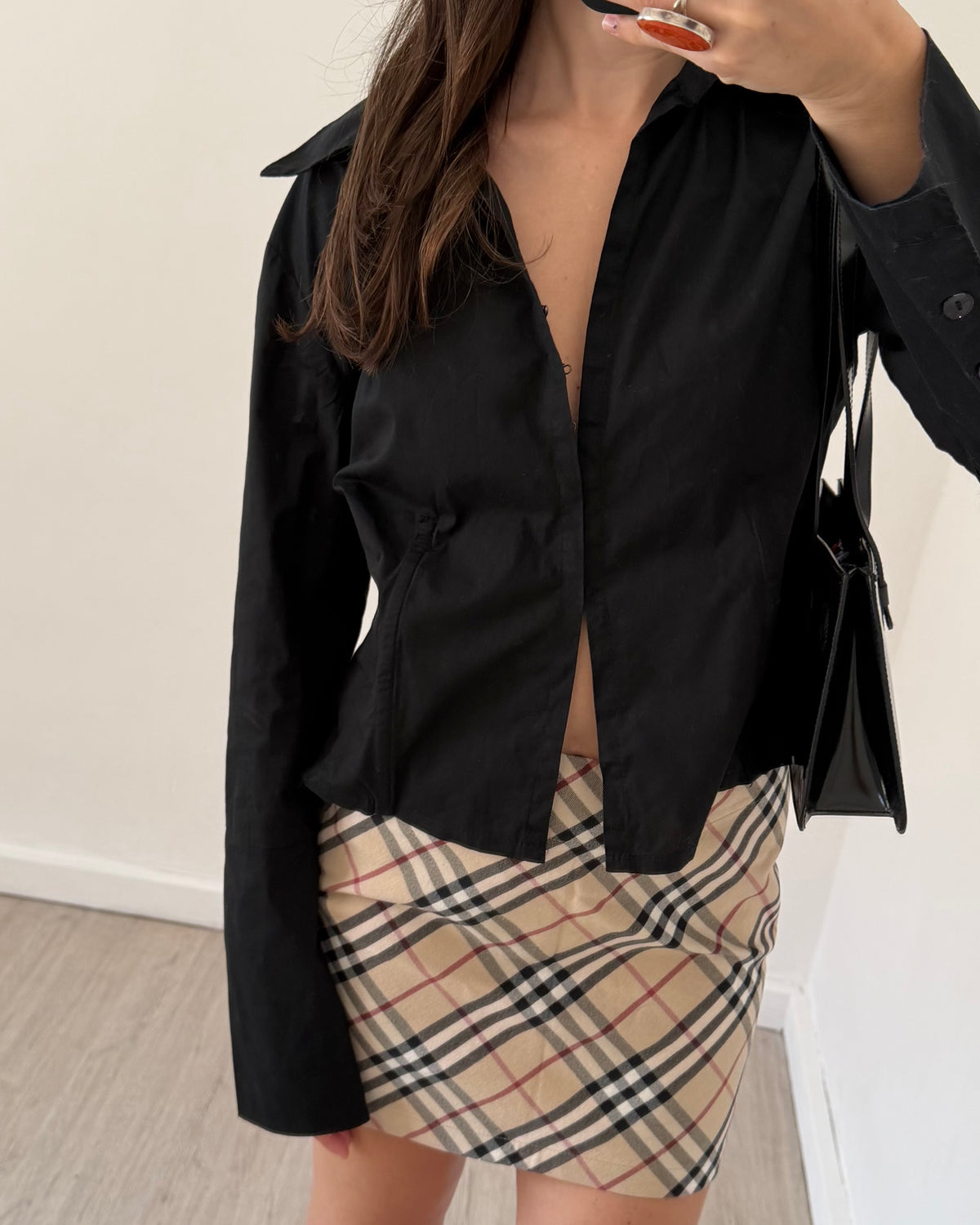 Y2k black fitted shirt