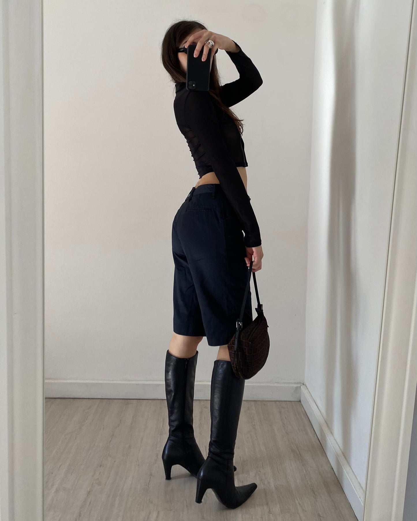 00s Moschino bermuda