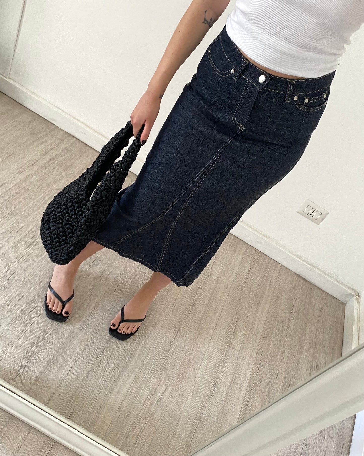 Longuette denim skirt