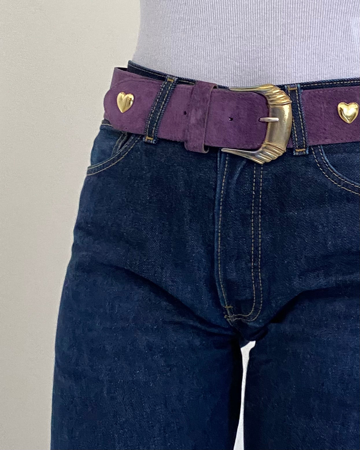 Ceinture en daim avec coeurs