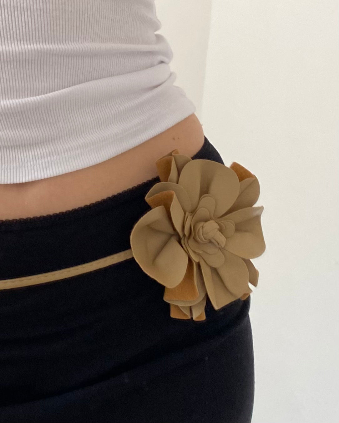 Y2k flower belt