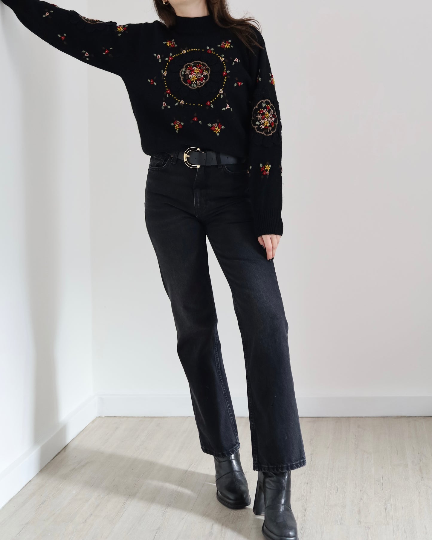 Vintage wool embroidered jumper