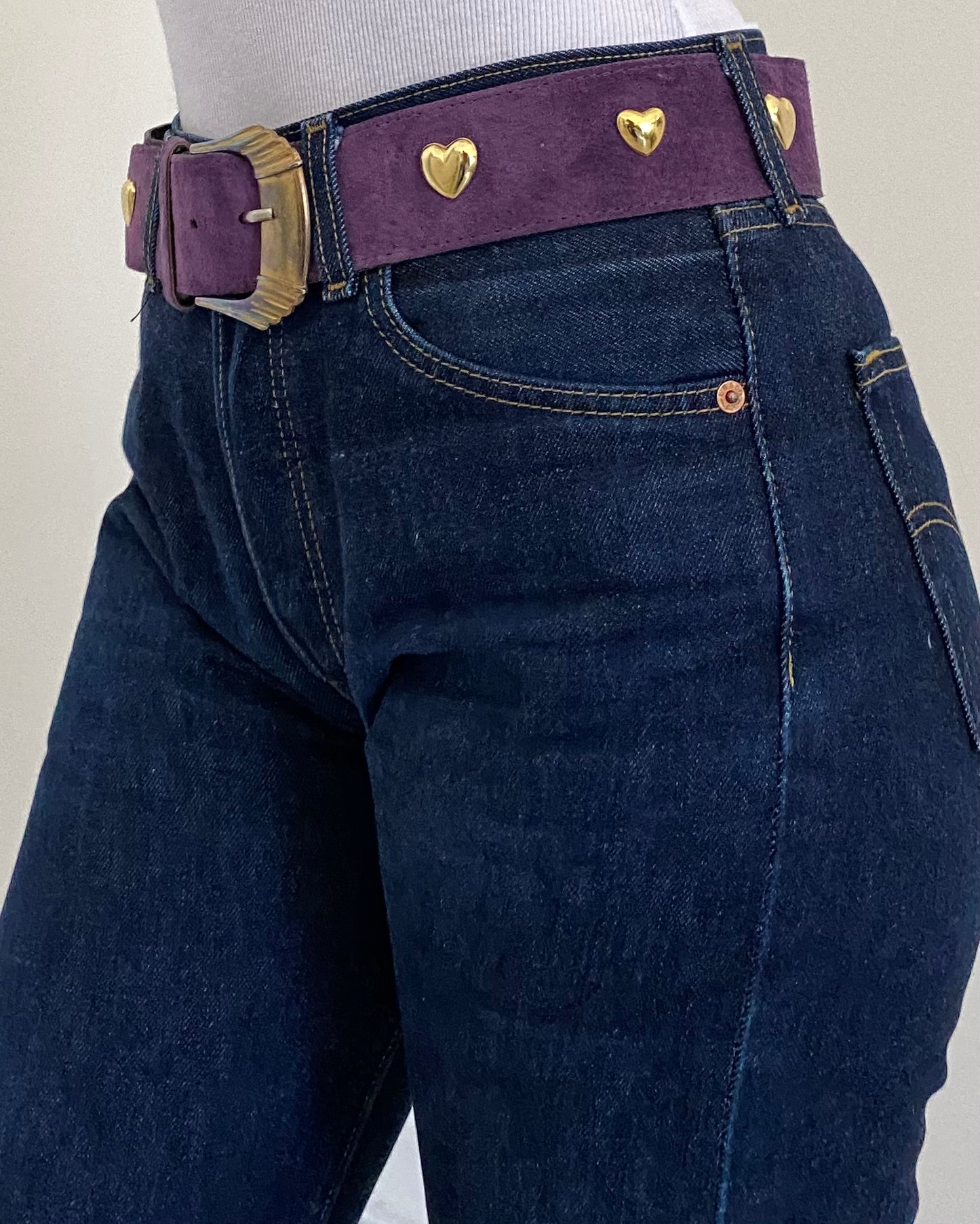 Suede belt with hearts